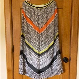 Long printed maxi skirt